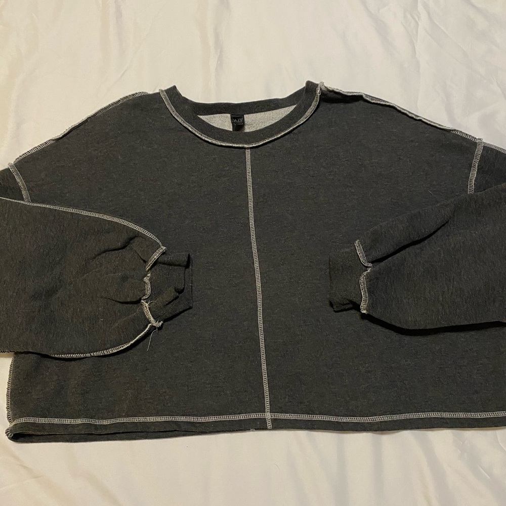 🤍DAZY CROPPED CREW NECK SWEATER!